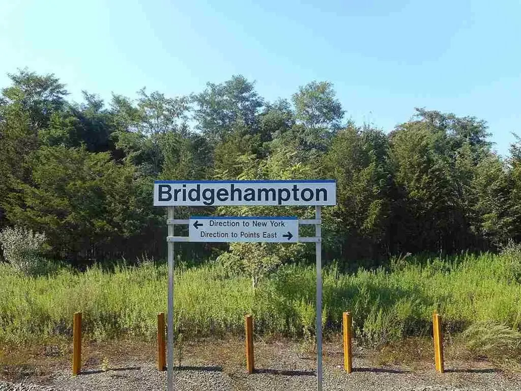 LIRR Bridgehampton Station